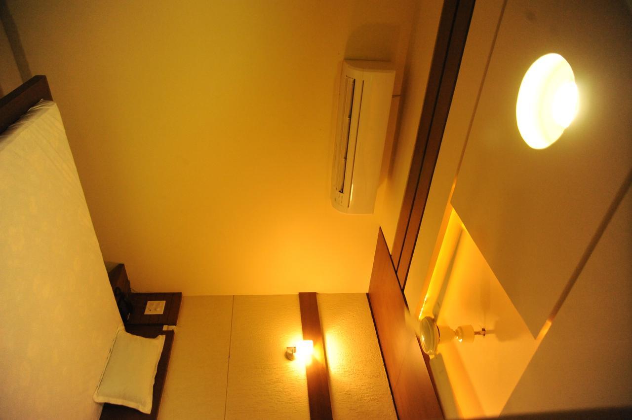 Tulsi Motel Nadiād Buitenkant foto