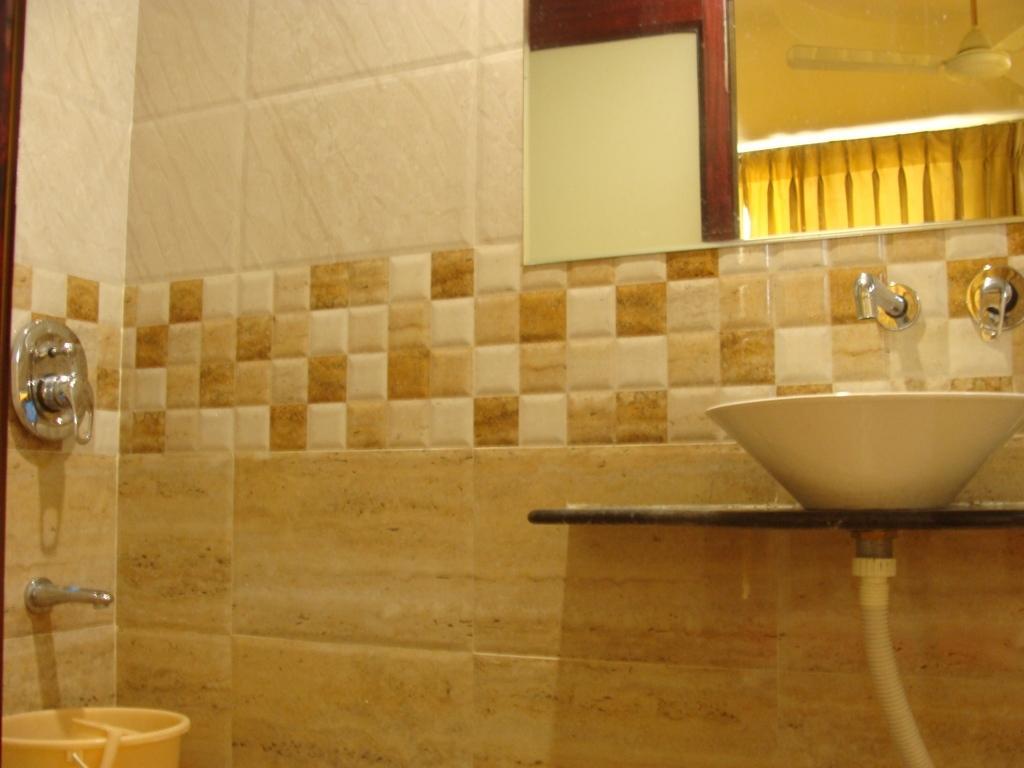 Tulsi Motel Nadiād Buitenkant foto